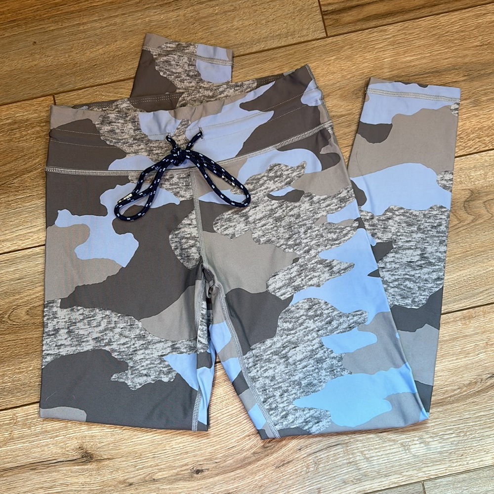 Aerie Camo leggings
